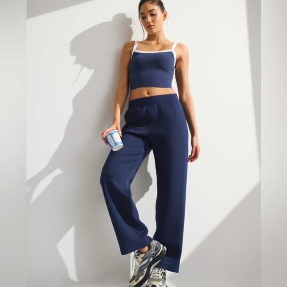 NWT Abercrombie & Fitch YPB neoKNIT On The Go Straight Leg Pant - Picture 5 of 7